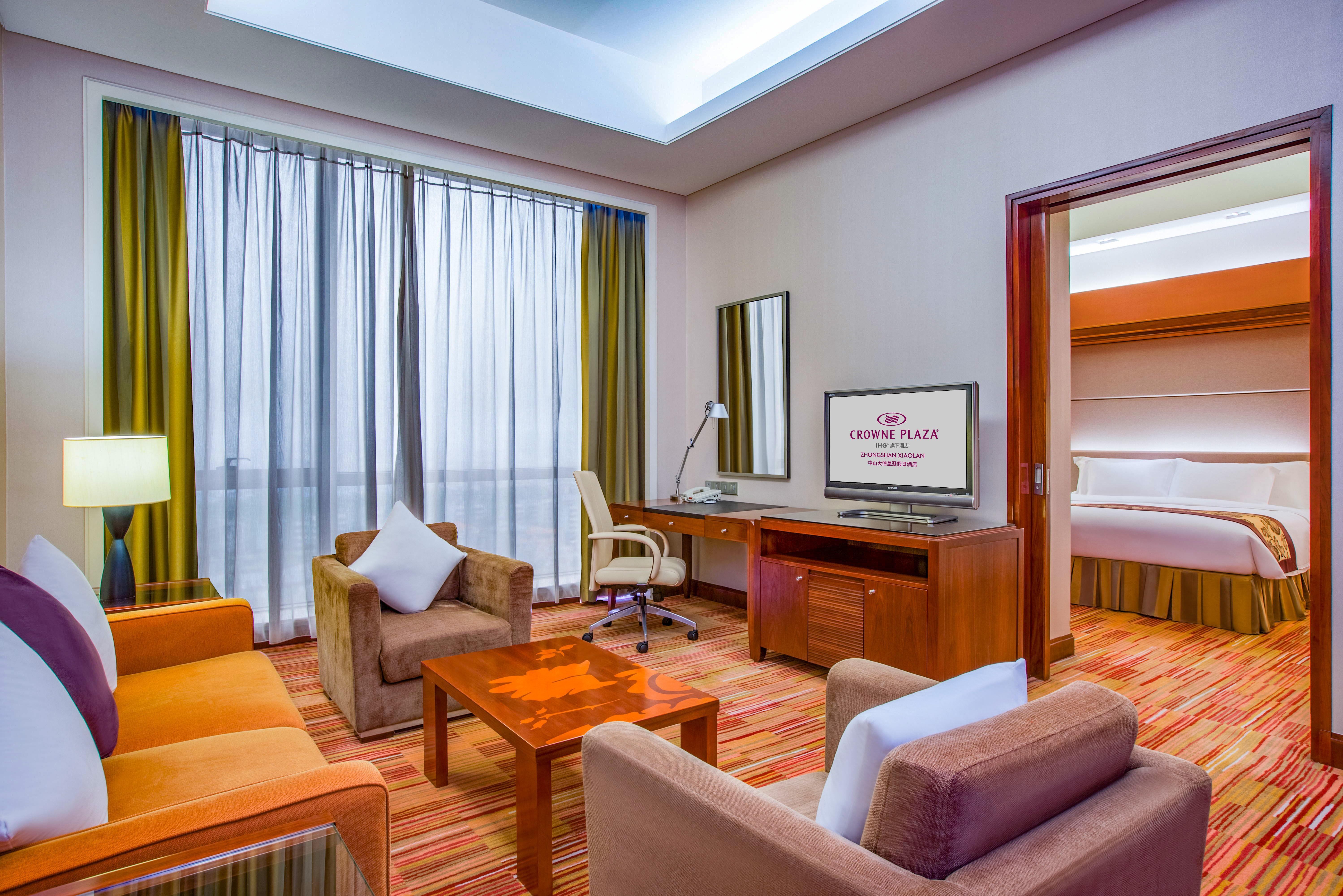 Crowne Plaza Zhongshan Xiaolan, An Ihg Hotel Exterior photo